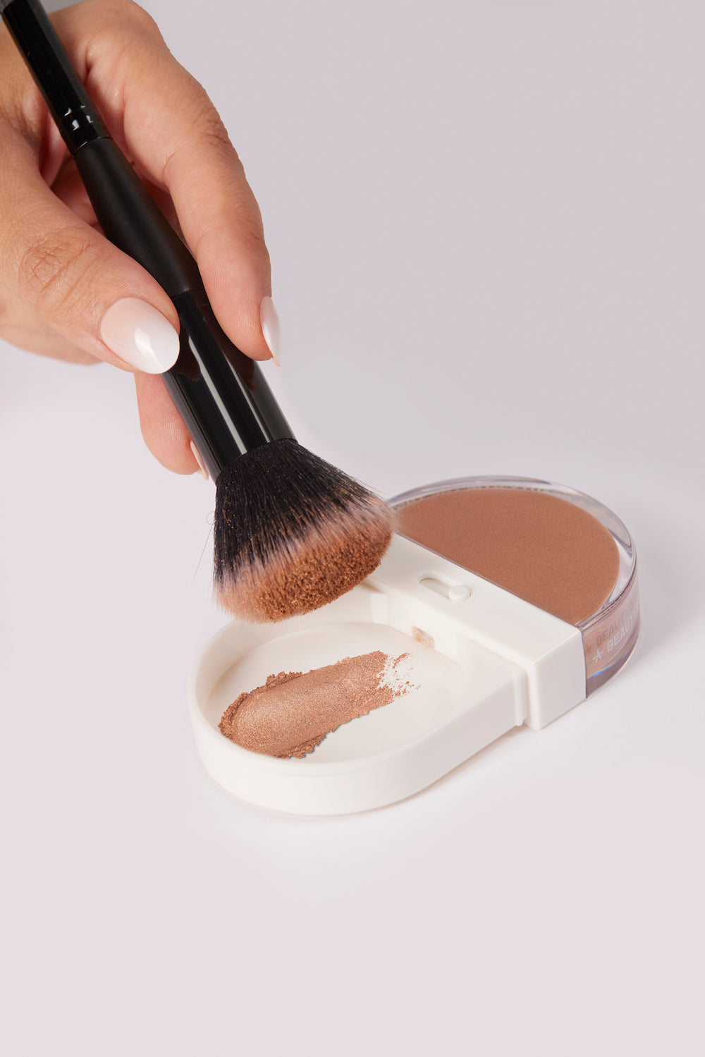 LA BOMB HIGHLIGHTER - GOLD NUGGET